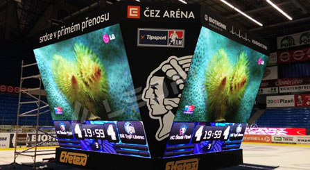 Indoor-Hängende Vierseitige Bildschirme in der tschechischen Eishockey bahn